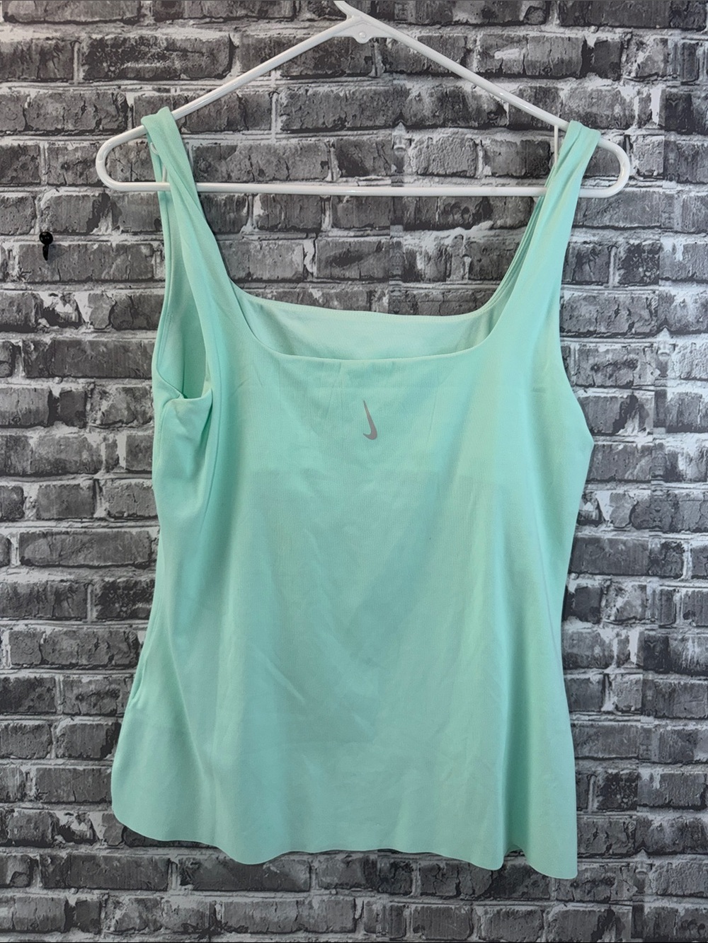 Nike Women's yoga Light Mint Green Square-Neck Tank Top